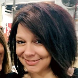 Meet your Posher, April